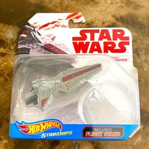 2017 Star Wars Hot Wheels Starships Republic Attack Cruiser NEW!!! RARE